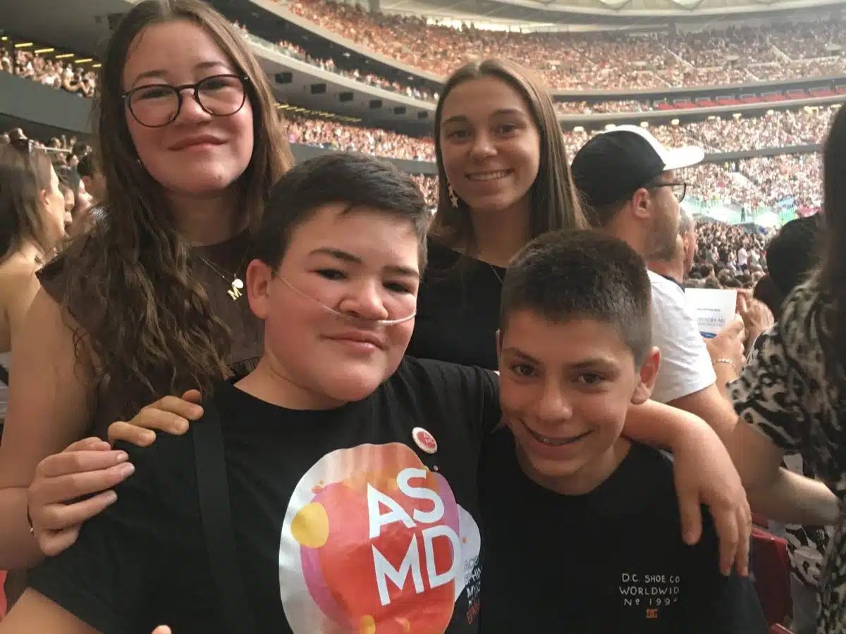 Nuestros jóvenes se divierten en el concierto de Ed Sheeran gracias al programa de ocio inclusivo